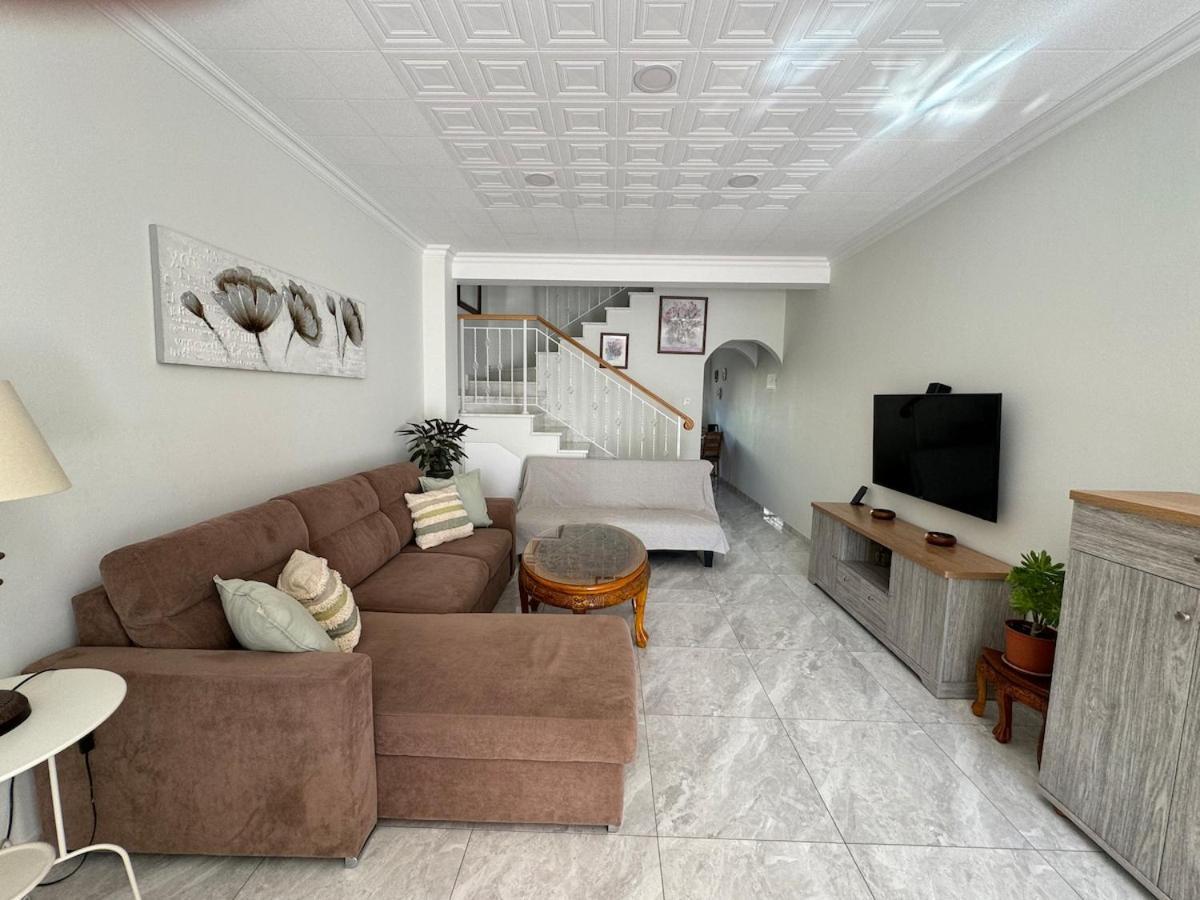 Seaside Serenity Villa Larnaca Eksteriør billede