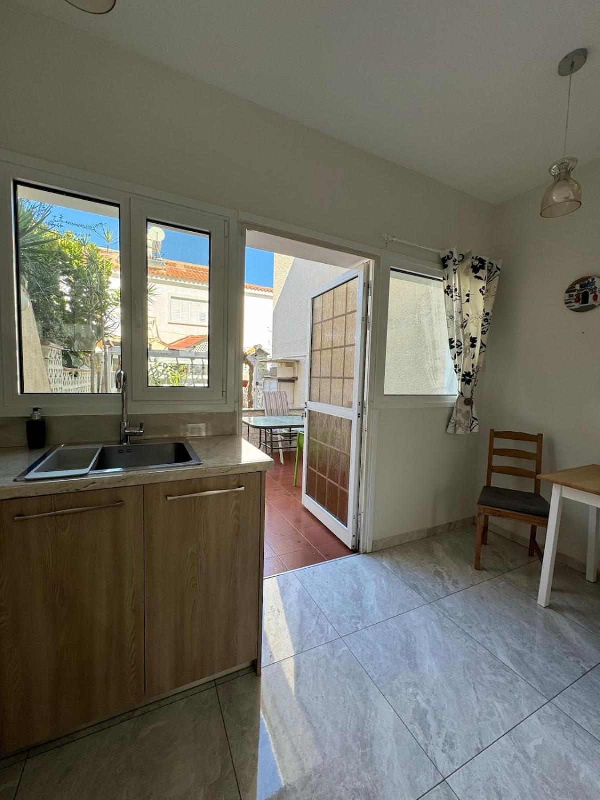 Seaside Serenity Villa Larnaca Eksteriør billede